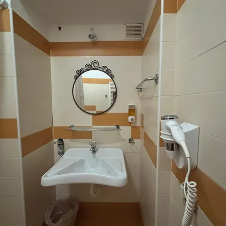Bioagriturismo La Porta Dei Parchi 农家乐 Anversa Degli Abruzzi