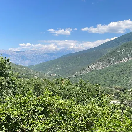 Bioagriturismo La Porta Dei Parchi 农家乐