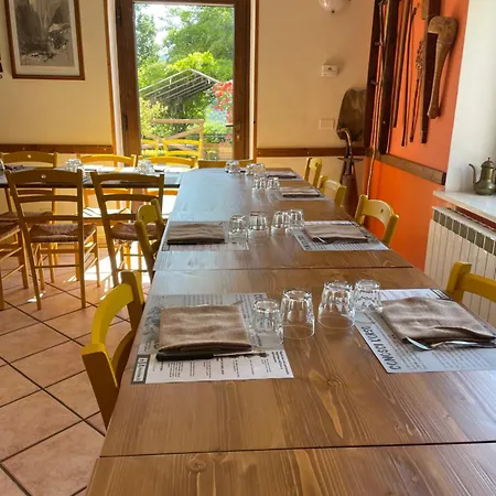 农家乐 Bioagriturismo La Porta Dei Parchi Anversa Degli Abruzzi